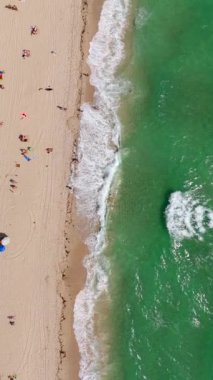 Dikey havadan kumsal videosu yükseliyor