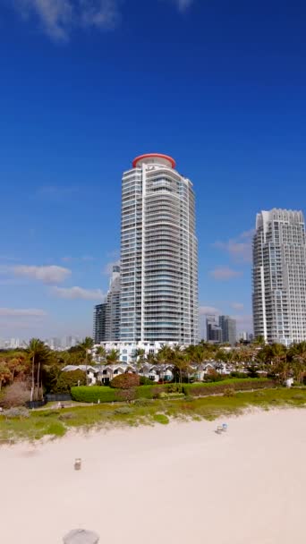 Vertical Drone Video Miami Beach 2024 — Stock video