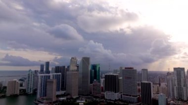 Miami 2024 üzerinde hava stoku fırtınaları