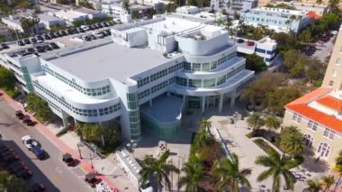 Miami Beach, FL, ABD - 15 Mart 2024: Washington Bulvarı Polis Departmanı Binası