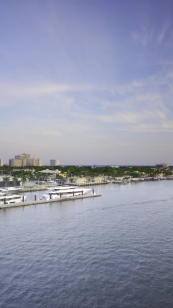 Vidéo Hdr Verticale Fort Lauderdale Scène Eau Avec Des Yachts — Video