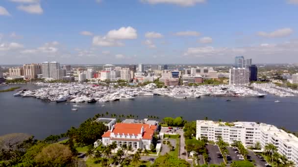 Αεροσκάφος Επανδρωμένο Απόθεμα Βίντεο Palm Beach International Boat Show 2024 — Αρχείο Βίντεο