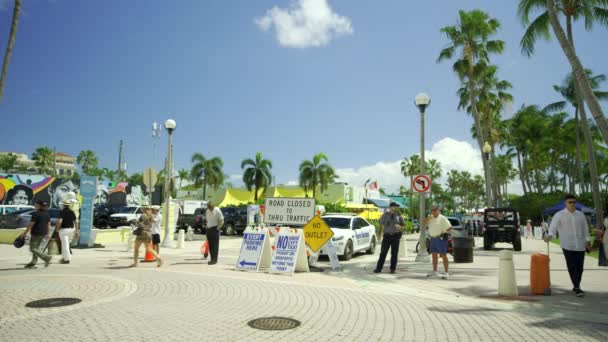 West Palm Beach Usa Μαρτίου 2024 Υψηλή Ασφάλεια Στις Εισόδους — Αρχείο Βίντεο