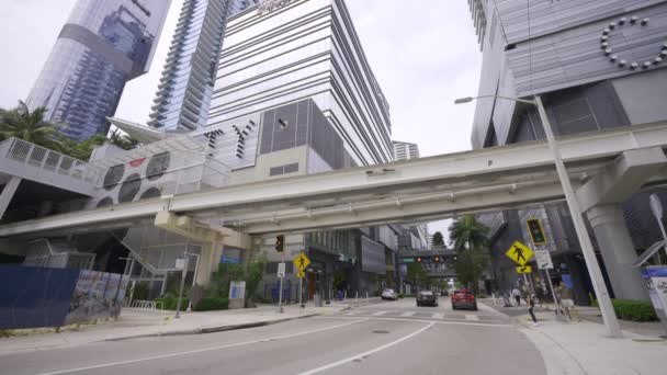 Miami Abd Nisan 2024 Brickell Şehir Merkezi Düşük Açılı Video Stok Çekim 
