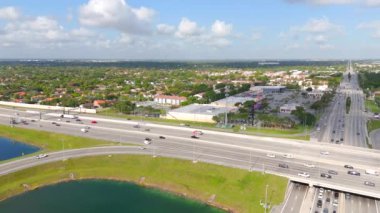 Miami, FL, ABD - 9 Mayıs 2024 Florida Otoyolu Kendall Miami FL