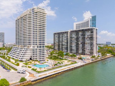 Miami, FL, ABD - 23 Mayıs 2024: Miami Florida, ABD. Hamilton Apartmanı Edgewater Binası