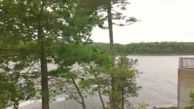 Penobscot Narrows Köprüsü ve Maine Nehri, ABD