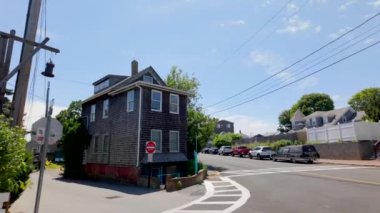 Provincetown, MA, USA - 1 Temmuz 2024: Provincetown, Massachusetts, ABD. 4k motion tur 2024