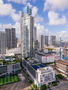 Miami, FL, ABD - 4 Temmuz 2024: Hava Fotoğrafı Paramount Miami Worldcenter