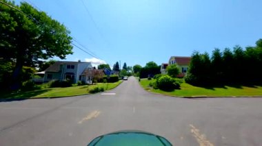 Mt Pleasant New York 2024 'teki yerleşim yerlerinden geçiyoruz.