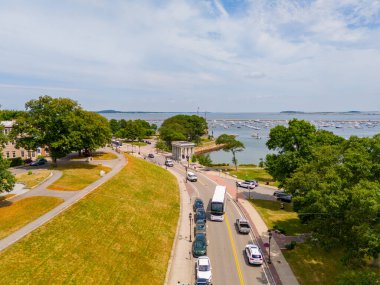 Massachusetts 'teki Plymouth Kayası' nı ziyaret edin, 2024 seyahat rehberi. Hava aracı fotoğrafı.