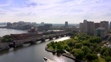 Doğu Cambridge, MA. Yaz 2024 hava stoku görüntüleri.