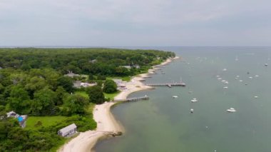 Marthas Vineyard 'daki okyanus manzaralı mahallelerde. 2024 hava stoku görüntüleri