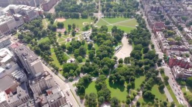 Boston Common 2024 stok videosu. Hava aracı B. Manzaralı Şehir Parkı