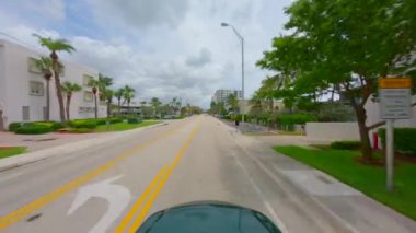 Pompano Plajı, FL, ABD - 15 Ağustos 2024: A1A Pompano Plajı Florida 2024