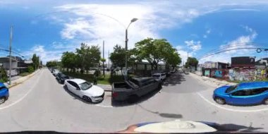 Miami, FL, ABD - 24 Ağustos 2024: Wynwood Miami Florida sokakları. 8k 360 sanal tur stok videosu