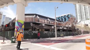 Şehir blokları kapatıldı Miami şehir merkezi durgunluk 2024