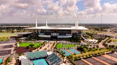 Miami, FL, ABD - 24 Ağustos 2024: Miami Hard Rock Stadyumu, ABD