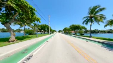 Arka manzara sürücü plakası Venedik Yolu Miami Beach Florida 4k