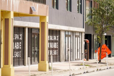 Miami Sep 2024 'te Cavid' den sonra perakende satış yerleri boş kaldı.