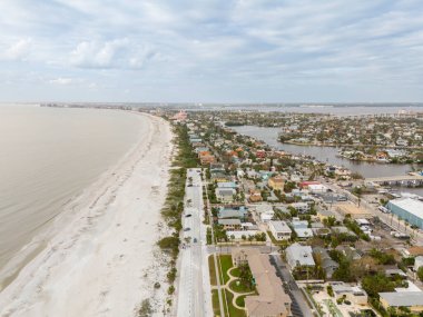 Kasırga Milton 2024 'ten sonra St Pete Sahili havacılık görüntüsü