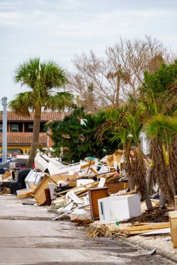 St. Petersburg Plajı, Florida, ABD 2024 Milton Kasırgası.