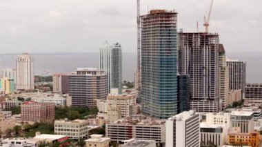 St. Petersburg, FL, ABD - 11 Ekim 2024: St Petersburg Şehir Merkezi Florida