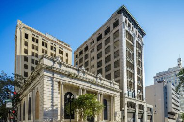 Jacksonville şehir merkezindeki tarihi binaların bombaları yeniden inşa ve yıkım için boş.