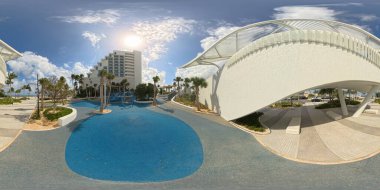 Sahilin yanındaki modern park 360 küresel fotoğraf