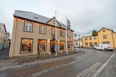 Reykjavik, İzlanda - 26 Kasım 2024: Reykjavik İzlanda 'da kışlık giyim mağazası