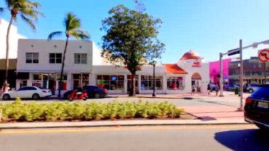 Miami Beach, FL, ABD - 4 Ocak 2025: Miami 2025 Washington Bulvarı