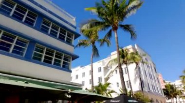 Miami Beach, FL, ABD - 4 Ocak 2025 Miami Beach Ocean Drive 4K 60p.