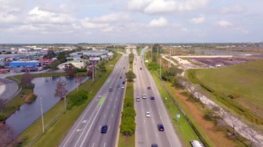 441 'den 595' e Davie Florida hava aracı videosu.