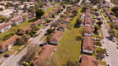 Düşük gelirli konutlar. Havacılık Miami Little River Bölgesi 2025