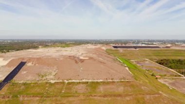 Monarch Hill Arazi Doldurucu Pompano Plajı FL 2025 genişleme