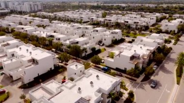 İnsansız hava aracı videosu Doral Mahallesi Modern inşaat 2025