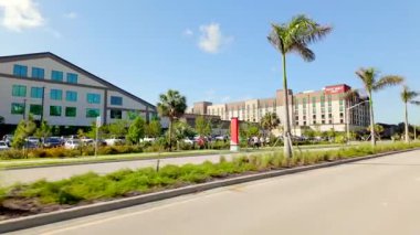 Napoli, FL, ABD - 8 Şubat 2025: Great Wolf Lodge Naples 4k 60p