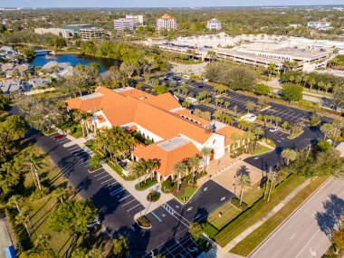 Aziz William Katolik Kilisesi Napoli Florida