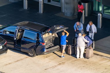 Fort Lauderdale, FL, ABD - 13 Mart 2025: Havaalanı sahnesi