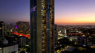 Miami, FL, ABD - 16 Mart 2025 Miami Night Stok 2025