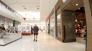 Aventura, FL, ABD - 8 Mart 2025 Aventura Mall 2025 hedef atışı