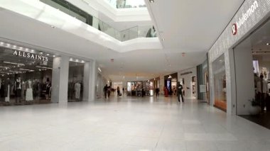 Aventura, FL, ABD - 8 Mart 2025 Miami AVM 2025 Tatili