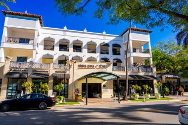 Napoli, FL, ABD - 19 Mart 2025: Beşinci Napoli Florida Oteli