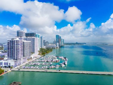 Edgewater Miami 'nin Biscayne Körfezi' nden hava görüntüsü