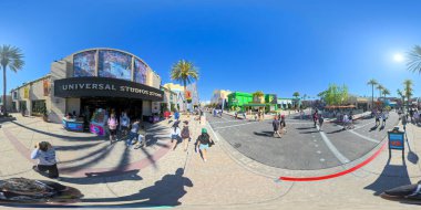 Orlando, FL, ABD - 12 Nisan 2025 Eşkenar dörtgen fotoğraf Universal Stüdyoları Orlando temalı park