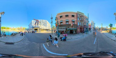 Orlando, FL, ABD - 12 Nisan 2025 Eşkenar dörtgen fotoğraf Universal Stüdyoları Orlando temalı park