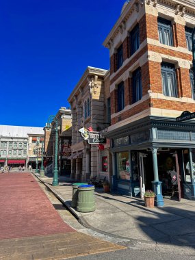 Orlando, FL, ABD - 11 Nisan 2025: Orlando Universal Stüdyoları tema parkı
