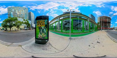 Brickell, FL, ABD - 16 Nisan 2025: Brickell sahnesi Miami Florida 2025 360