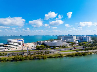 Miami Beach, FL, ABD - 28 Nisan 2025 Miami Mount Sinai Tıp Merkezi