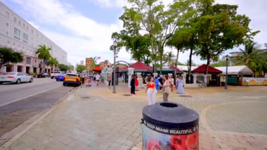 Miami, FL, ABD - 1 Mayıs 2025 Miami Küçük Havana 4k